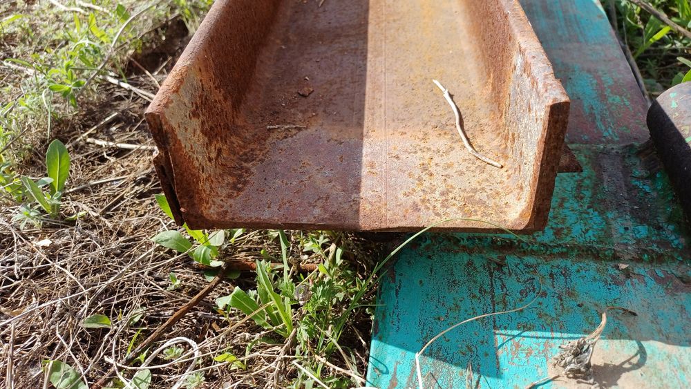 Швеллер в отличном состоянии