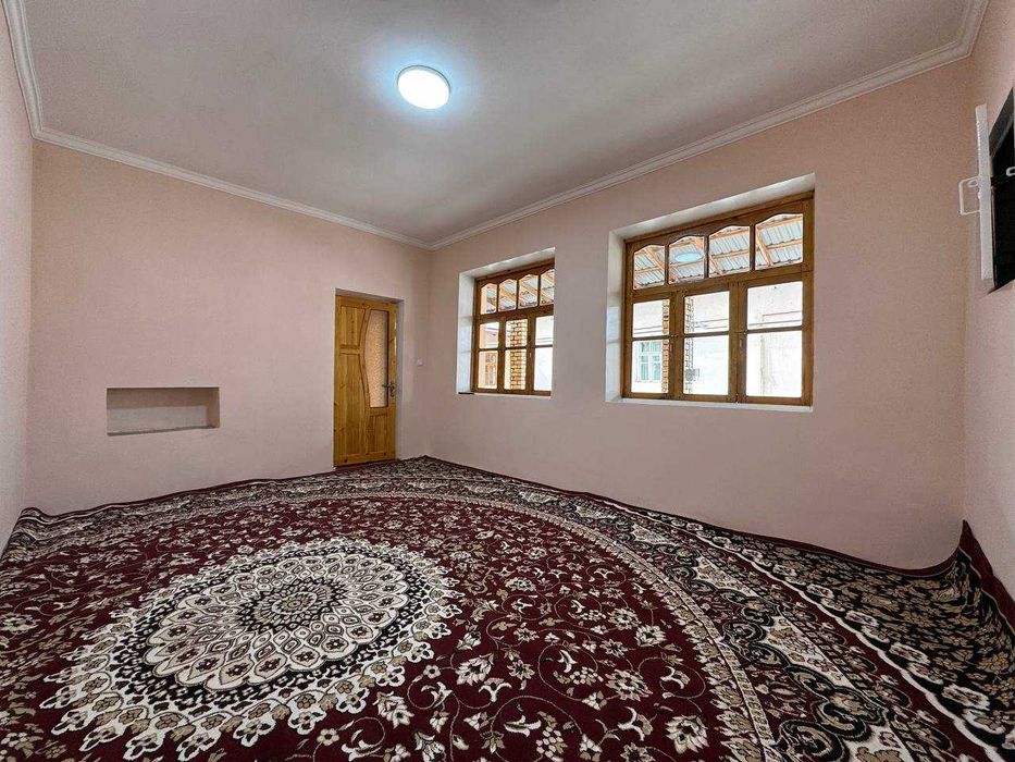 Олмос мах 5 хонали ховли оилага ижара топ. 450 у.е.