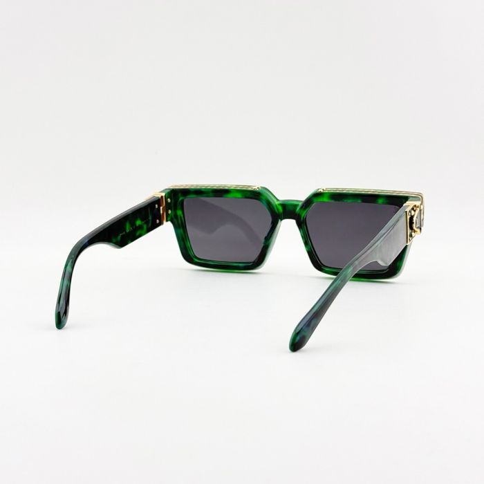 Louis Vuitton 1.1 Millionaires