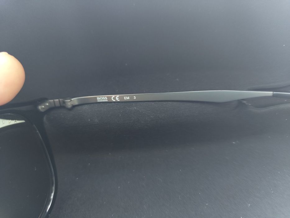 Солнцезащитные очки HUGO BOSS