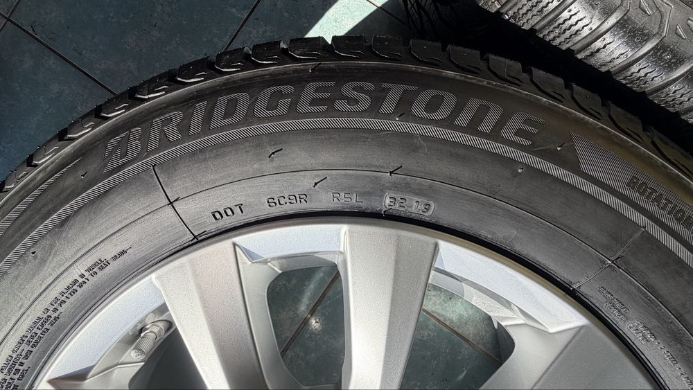 Roti jante VW Amarok Touareg 7L R5 R17 245/65/17 Bridgestone iarna