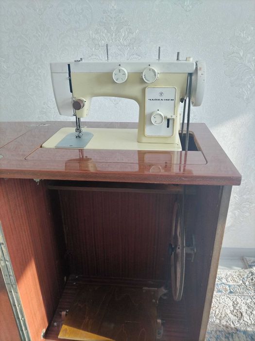 Тикув мошинаси Чайка / ишлатилмаган