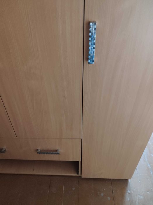 Шкаф обыкновенный