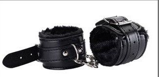 Set Sexy Cătușe Blanita, Cătușe Puf Idee Cadou iubit/a diverse culori