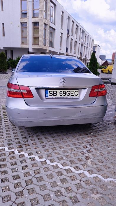 MERCEDES-BENZ E-Class 2010 — imagine 4