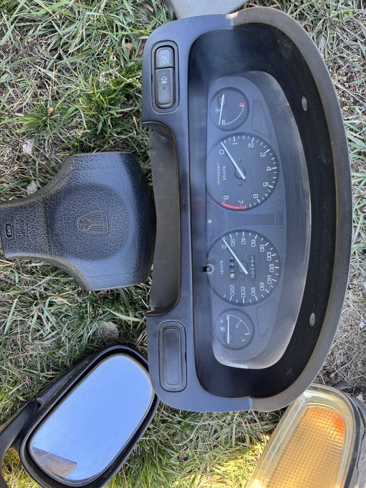 Rover 400 на части