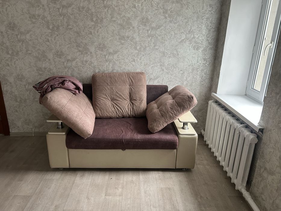 Продам диван в хорошем состоянии