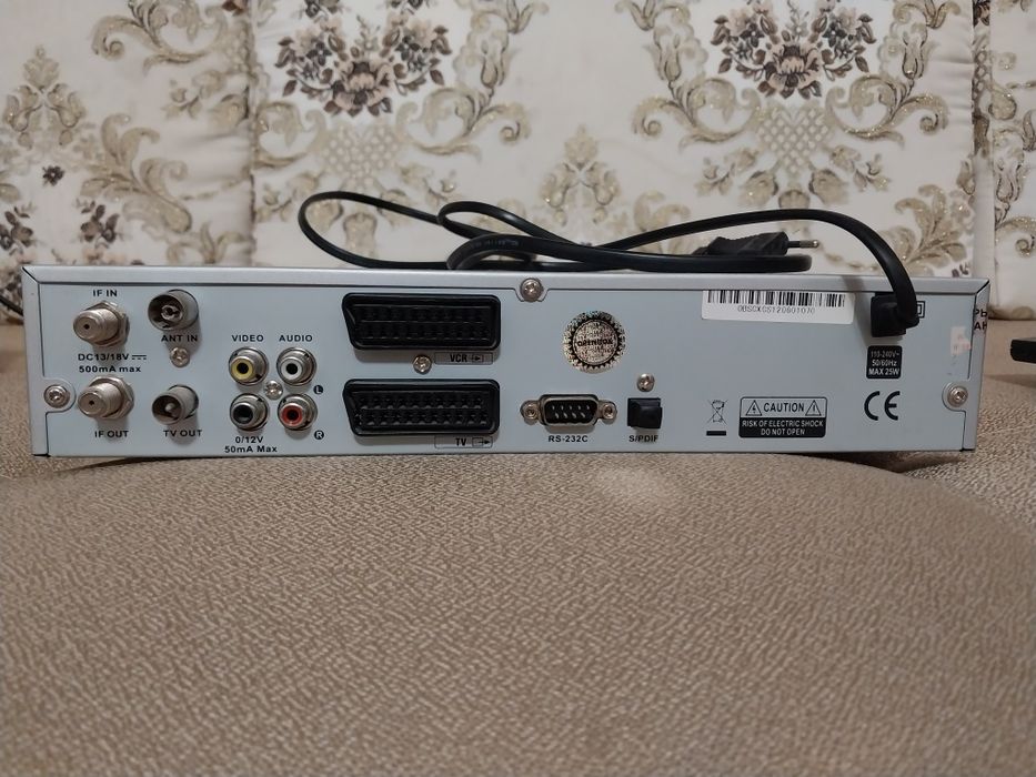 Продам приставку OPENBOX