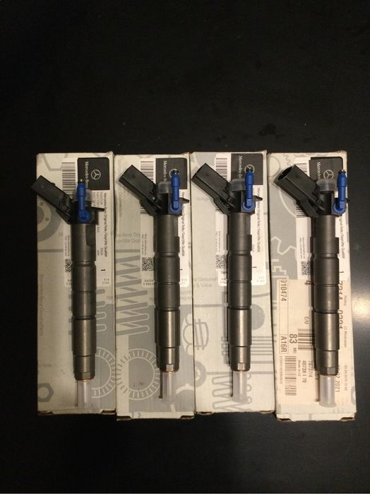Lot De 4 Injecteurs Mercedes Classe E W213 E200d - Référence A6540700187 - Remanufacturés