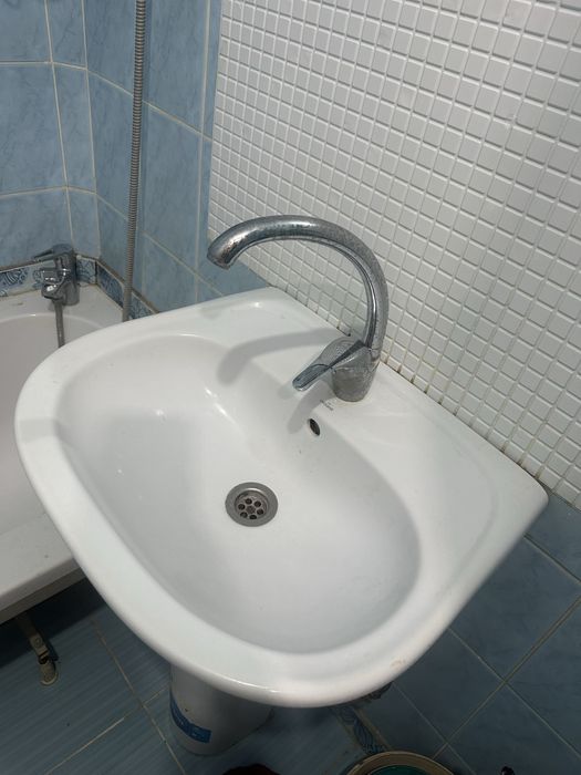 Продаем керамическую раковину за 12 тыс