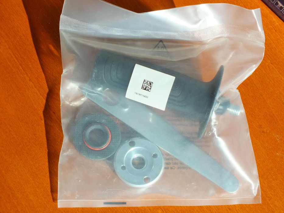 чисто нов-Bosch Professional- 18V ъглошлайф (флекс, ракета) в гаранция