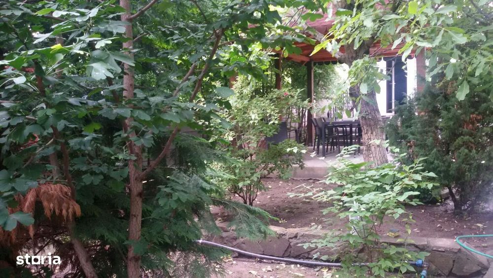 Casa cu etaj zona Drumul Tatarilor