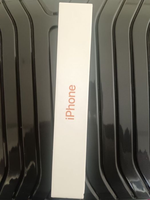 Айфон 17 про янги Коробка