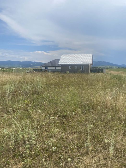 Teren la drum, 6900mp