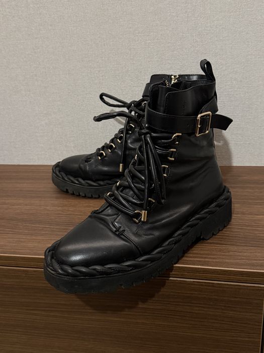Кожени боти Valentino
