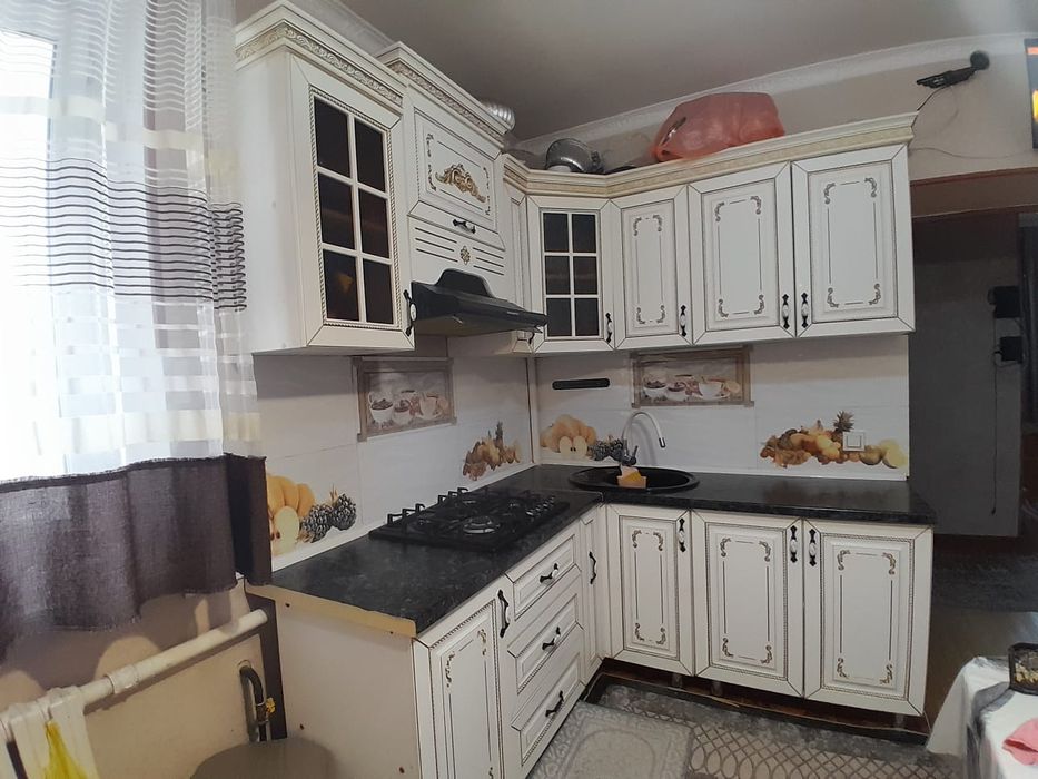 Срочно продам кухонный гарнитур