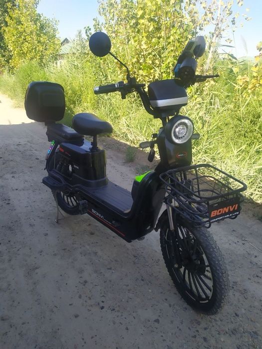 Elektro skuter sotiladi