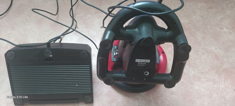 Игровой руль дефендер