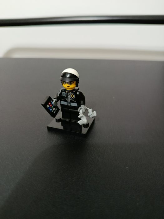 Lego Minifigures:Lego  Movie - Bad Cop