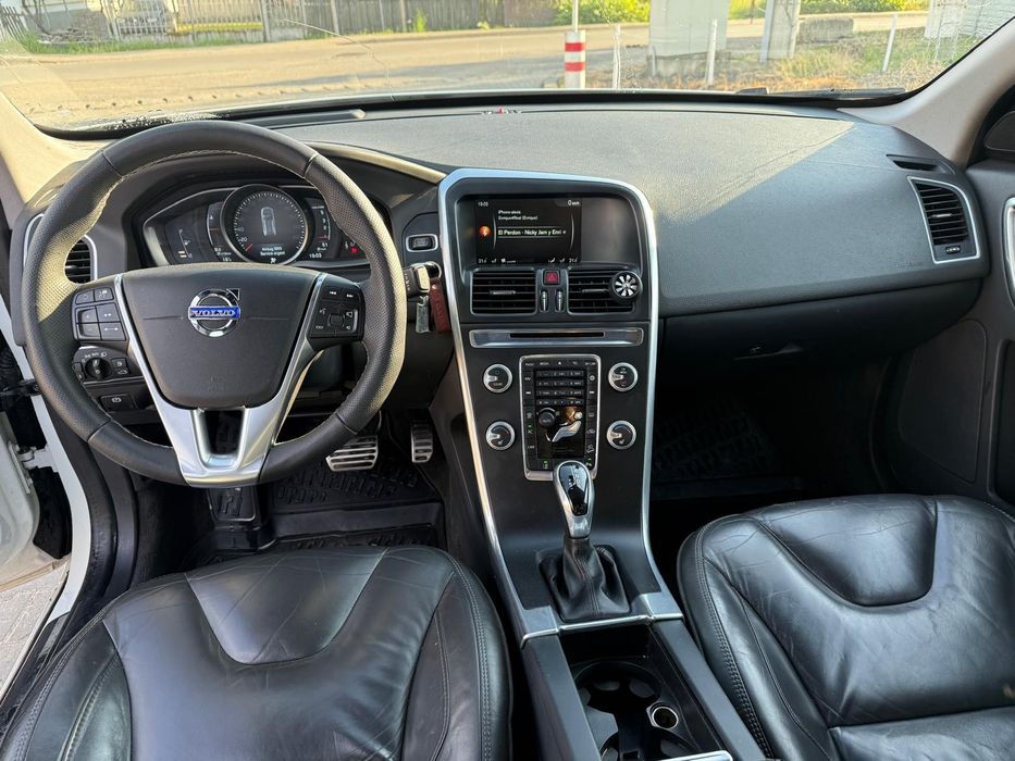 Volvo.  XC    60