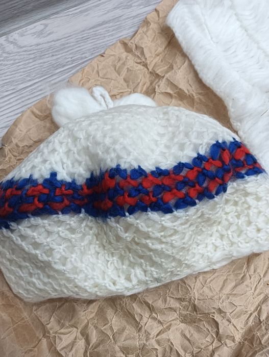 Шапка. Беретка с шарфом.