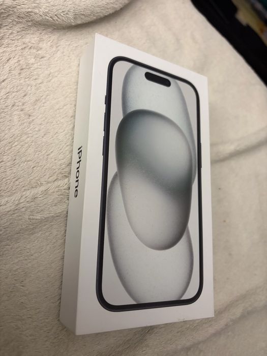 Iphone 15 черен 128 gb с гаранция