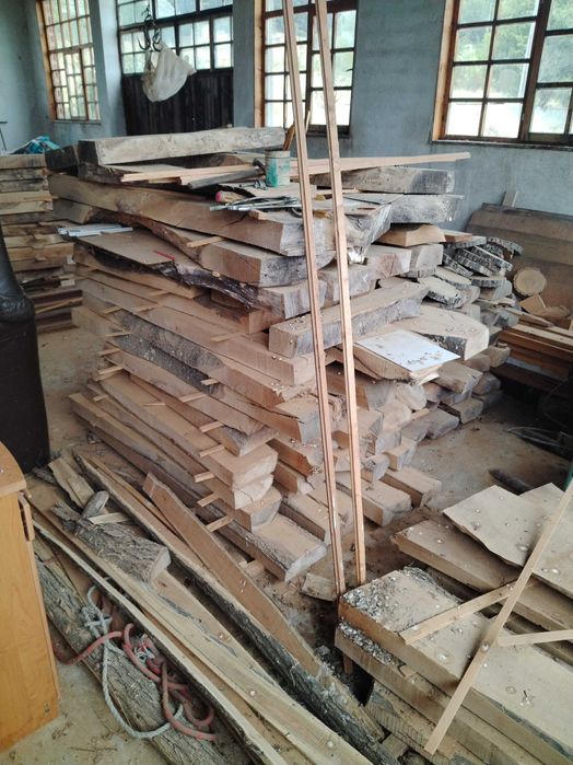 Орех сух изсушен дървен материал набичен Пловдив