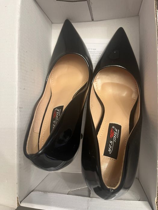 Нови дамски обувки-37 номер