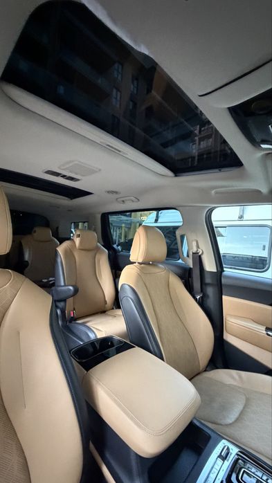 Kia Carnival 2023 — 2