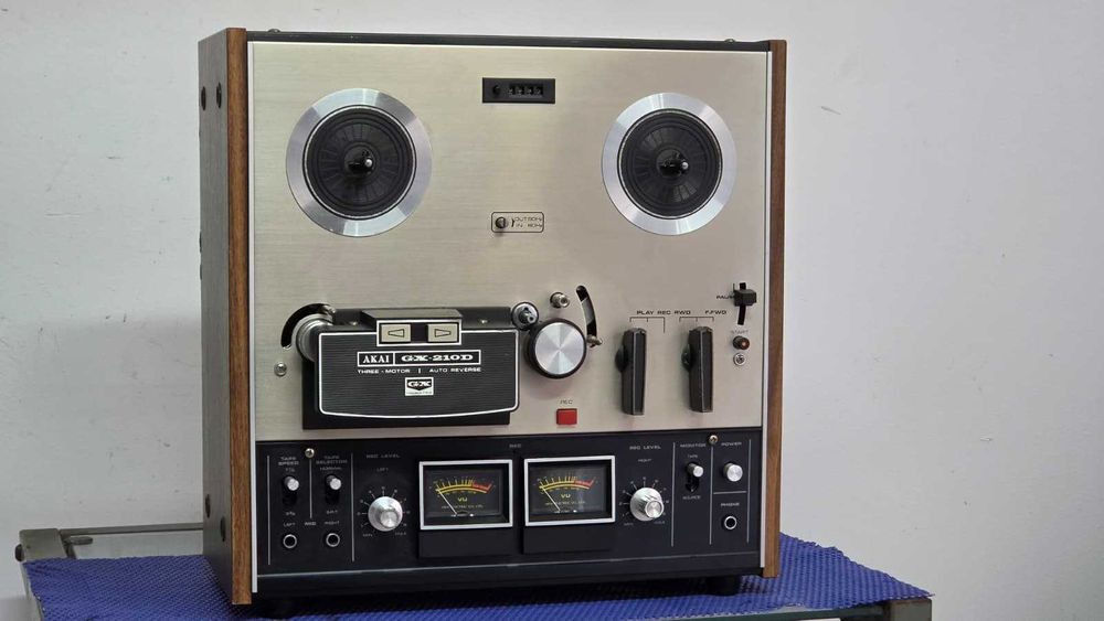 Magnetofon Akai GX-210D Autorevers