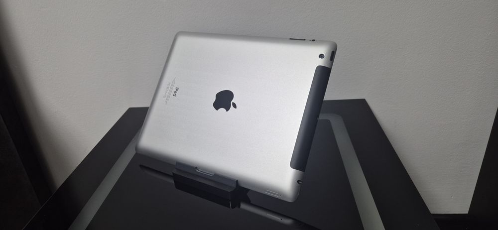 Продам iPad 2 в идеальном состоянии.