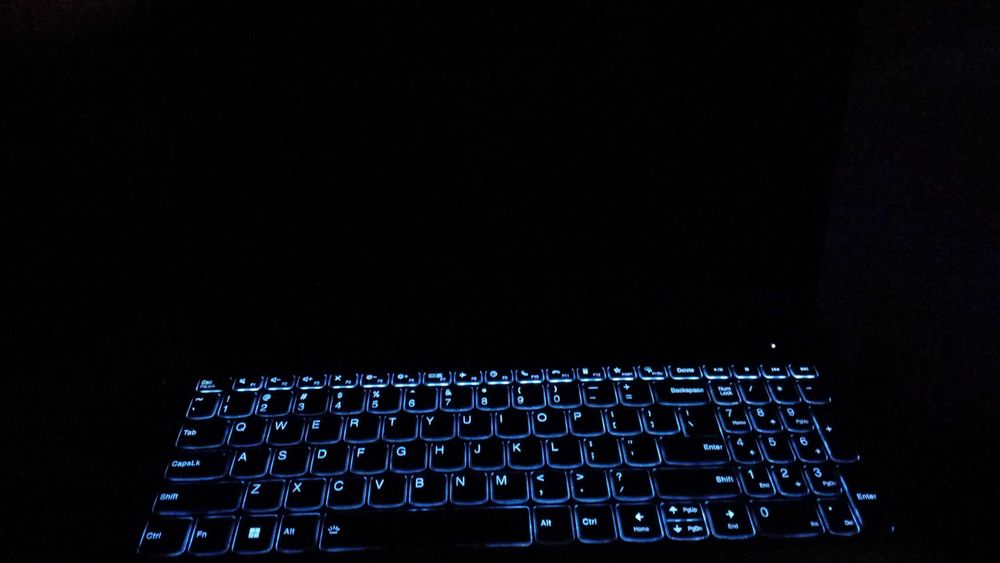Cpu 12th gen intel(R) core(tm) i5-12450h 16gb ddr5 1tb ssd nvme ADATA LEGEND 710 512G 14500mp gpu intrl(R) uhd graphics 8gb of vram screen 4k 60hz