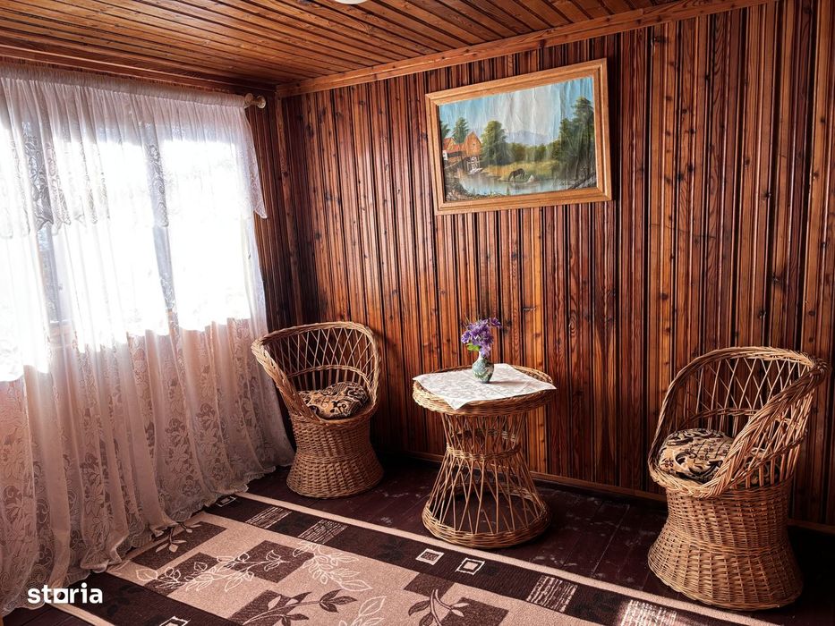 Casa gospodarului, bine întreținută, cu teren generos – Comarnic