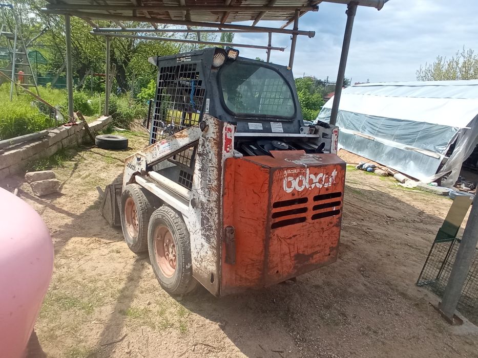 Bobcat 543 мини челен товарач