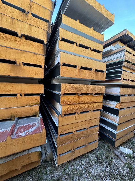 Panou Sandwich pentru acoperis oferta limitata, depozit AIUD