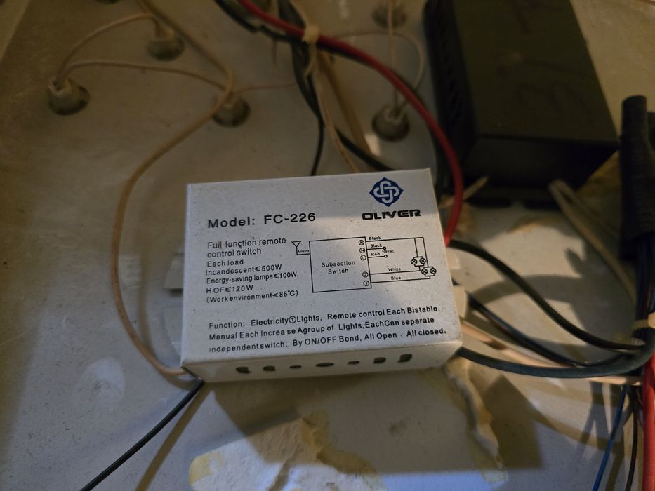 Plafoniera cu led uri Rgb, telecomanda