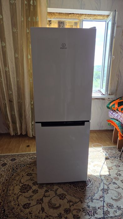 Продам срочно холодильник