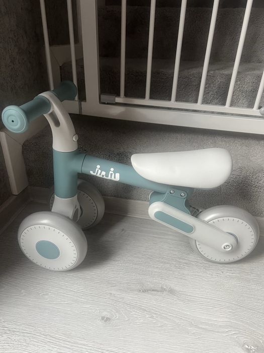 Bicicleta balans fara pedale juju dody