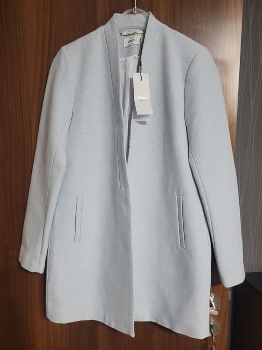 Блейзър, сако или пролетно палто ONLY
Това е пролетно палто OnlAREA Bo