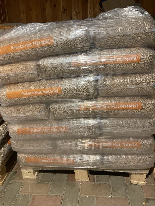 PELETI - Pellets Hot Material - la saci de 15 kg sau palet (66 saci)