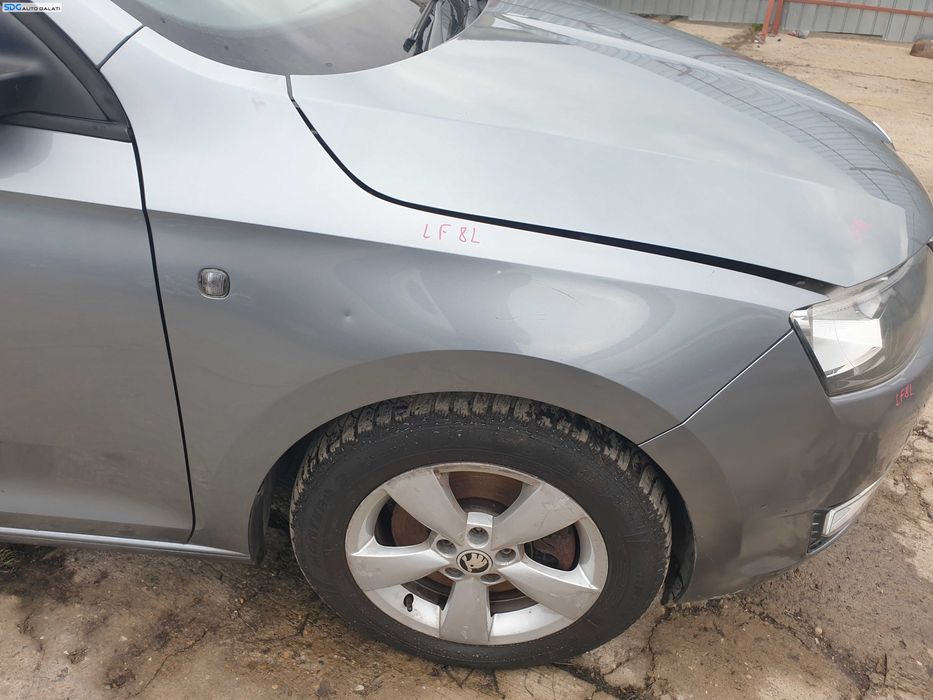 Aripa Dreapta Fata cu Imperfectiuni Skoda Rapid 2012 - 2017 Culoare LF8L [K3771]