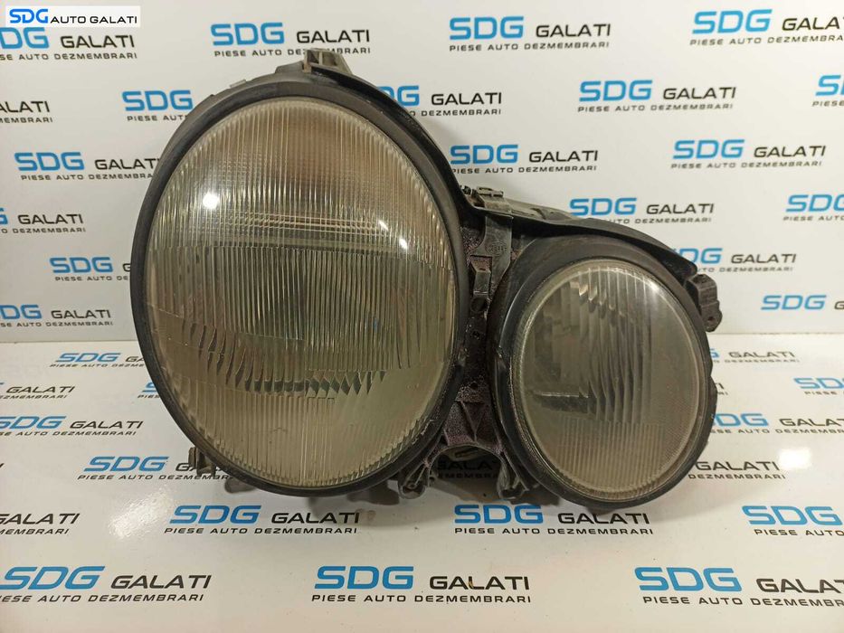 Far Dreapta EUROPA Xenon Mercedes Clasa E Class W210 1995 - 2002 [L2159]