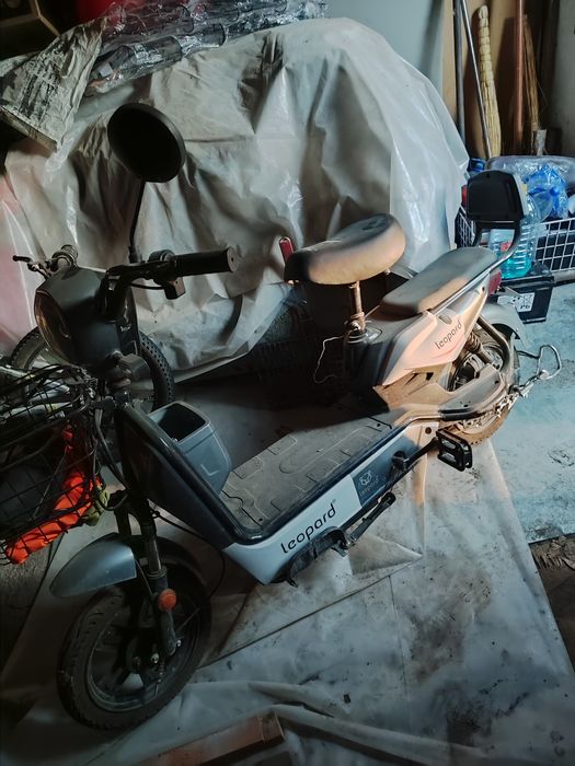 Продам электроскутер  Leopard
