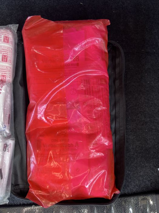 Аптечка мерса оригинал