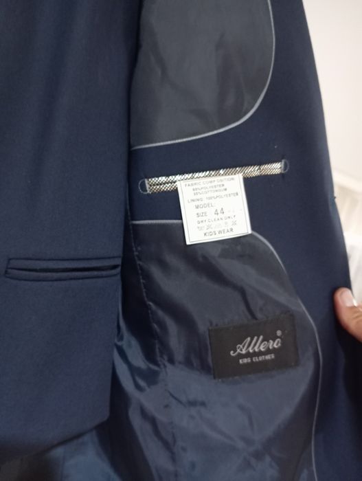 Продам классический костюм