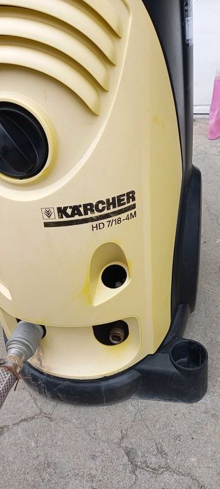 Професионална водоструйка karcher,въртящо рамо и пистолет.