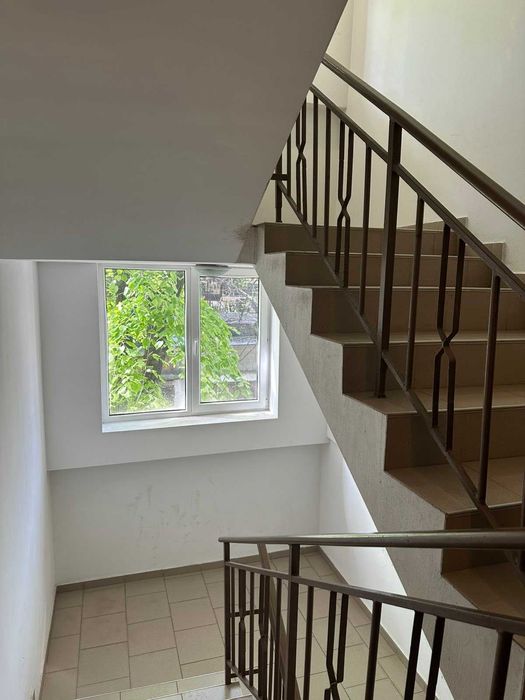 Апартамент под наем с две спални, ново обвзавеждане