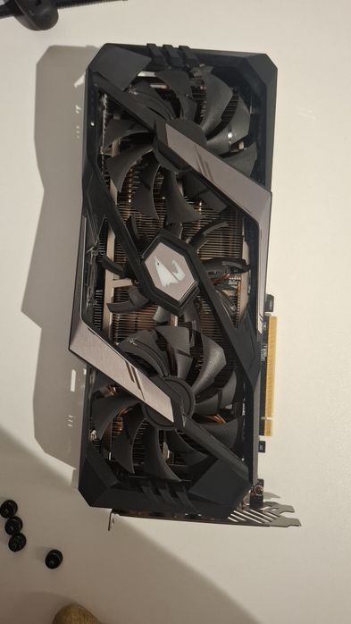 Vand placa video rtx 2070 aorus in stare impecebila