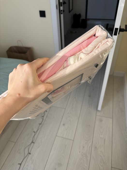 Постельное белье новое. Подарки