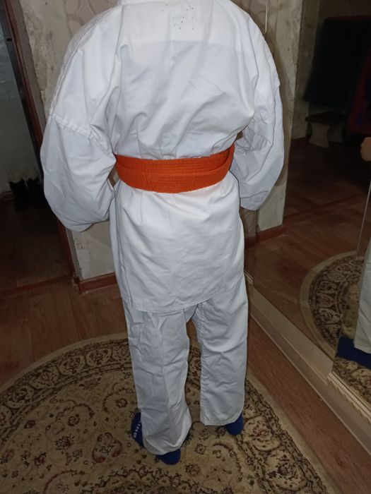 Срочно продам кимоно карэте